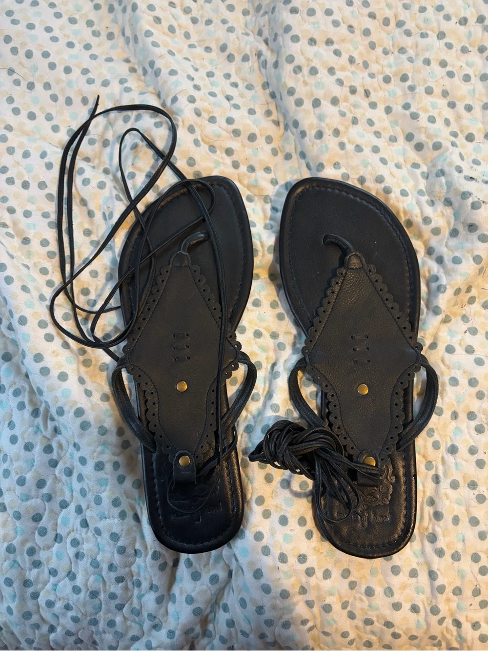 ELF Black Lace-Up Leather Sandals with Scalloped Trim